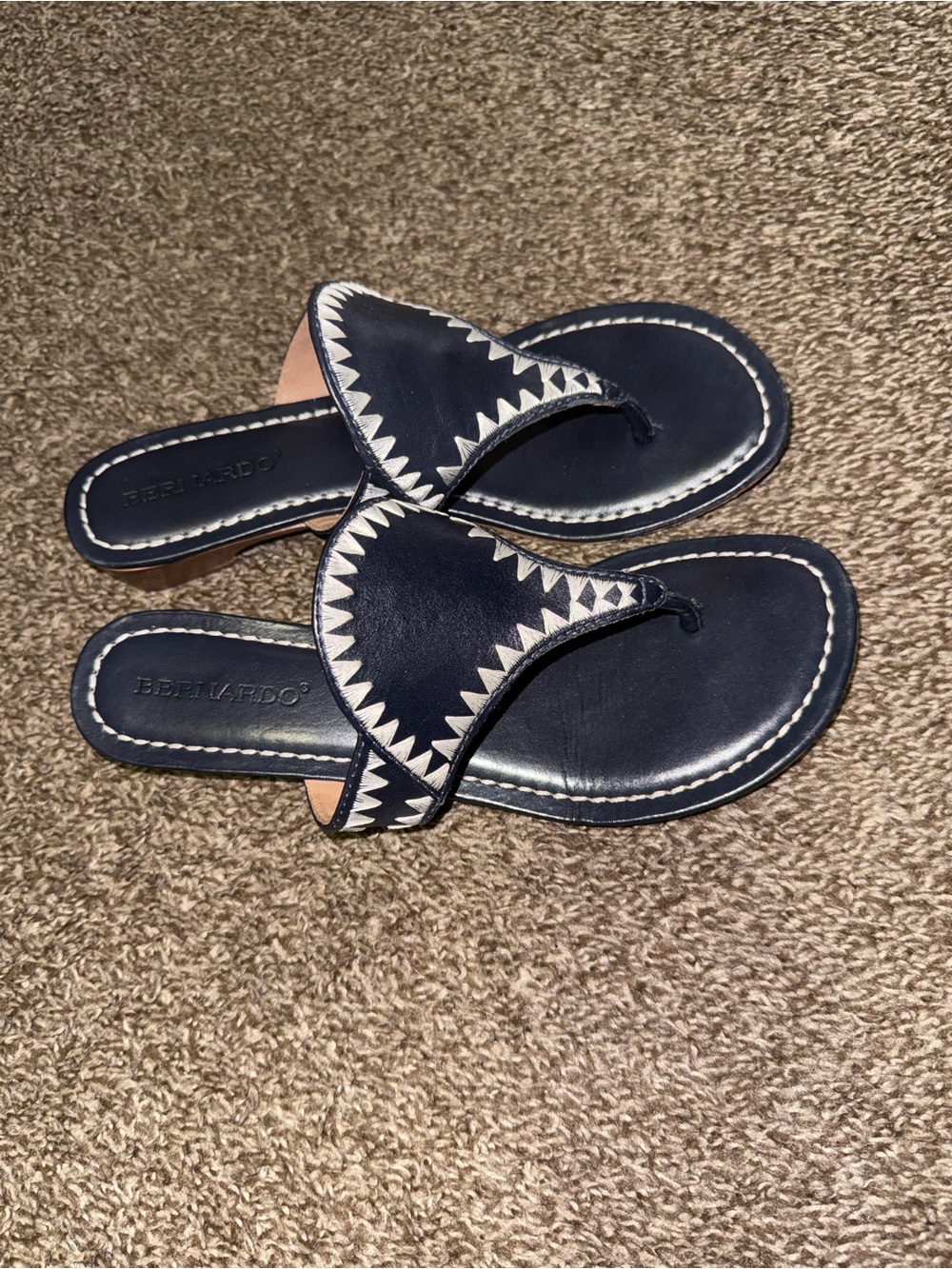 Bernardo Navy and White Leather Thong Sandals with Zigzag Trim